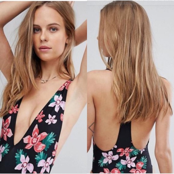 Bikini Lab | Floral One-Piece | M - Picture 3 of 7